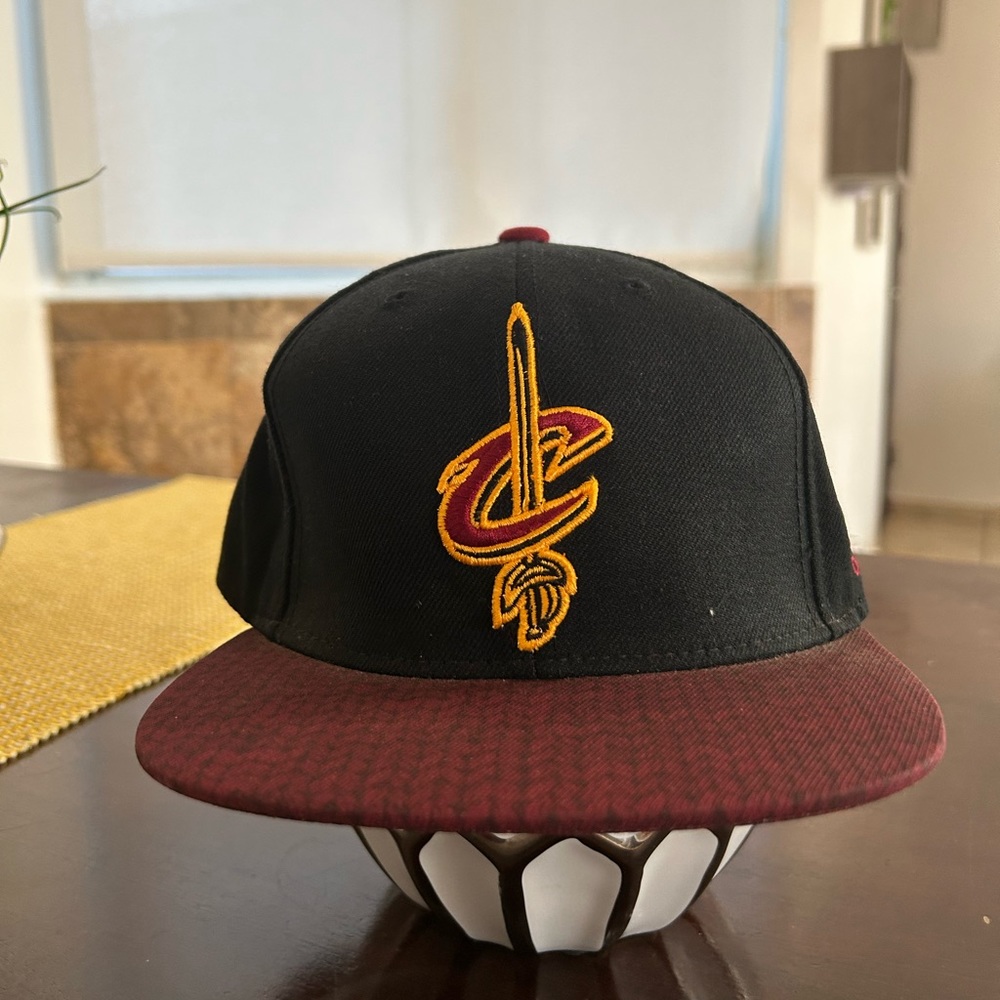 Cleveland Cavaliers SnapBack Used